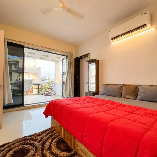 Deluxe room in lonavala